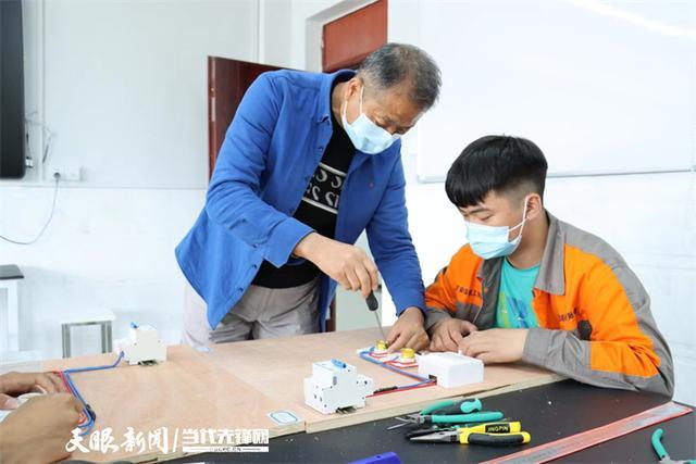 「東西部協(xié)作」跨越千里來幫扶 為正安職業(yè)教育注入新鮮血液&mdash;&mdash;珠海